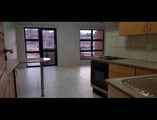 1 BEDROOM APARTMENT FOR SALE IN BRAAMFONTEIN WERF